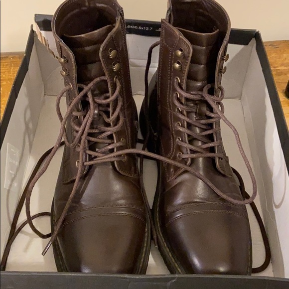 Public opinion MR Daniel Brown size 10 boots men’s main image 4